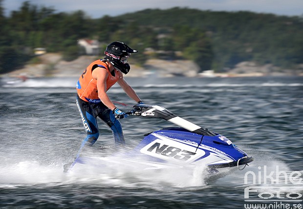 83N_7585.jpg