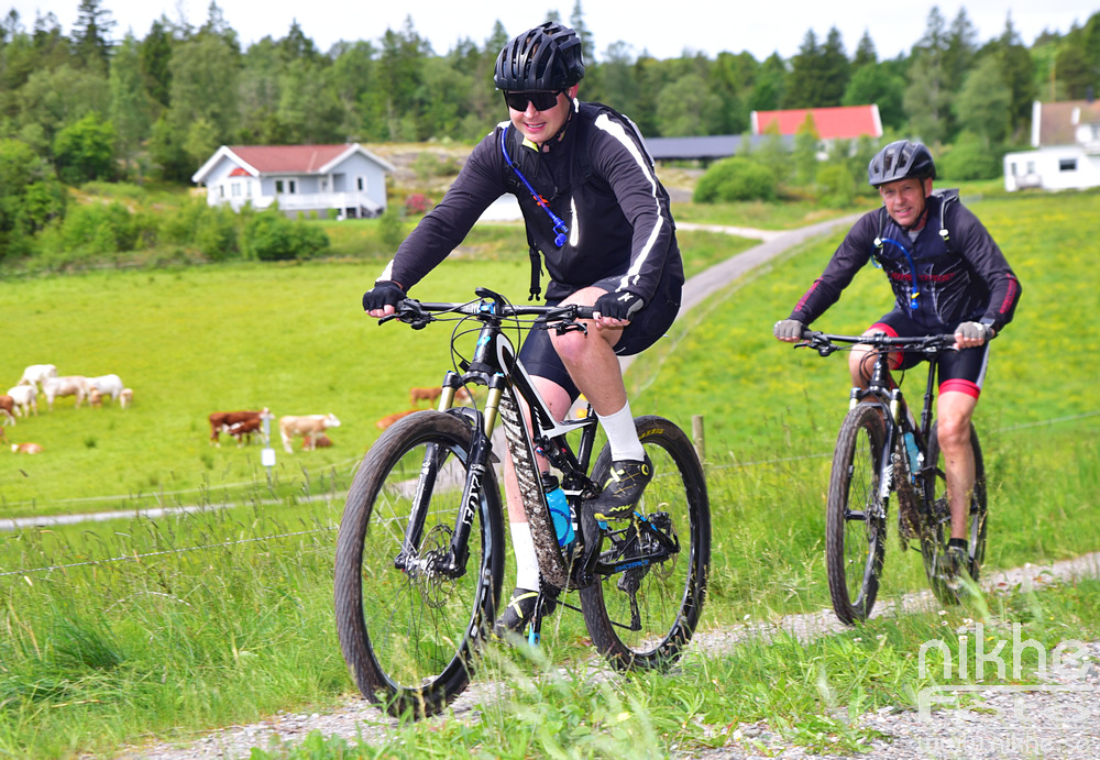 MTB25_6484.jpg