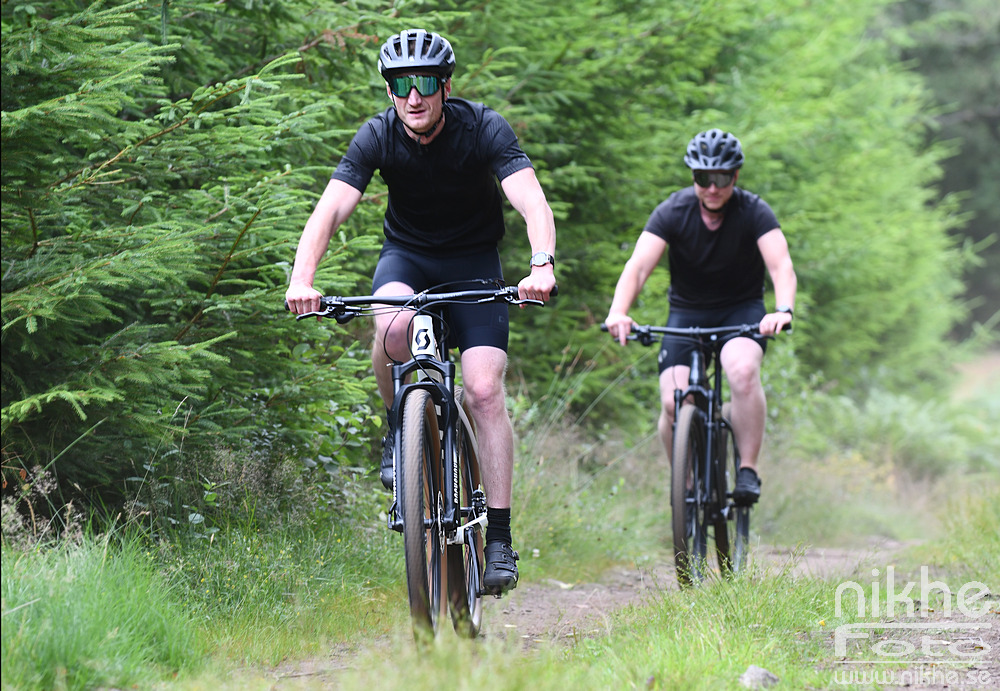MTB22_0215.jpg